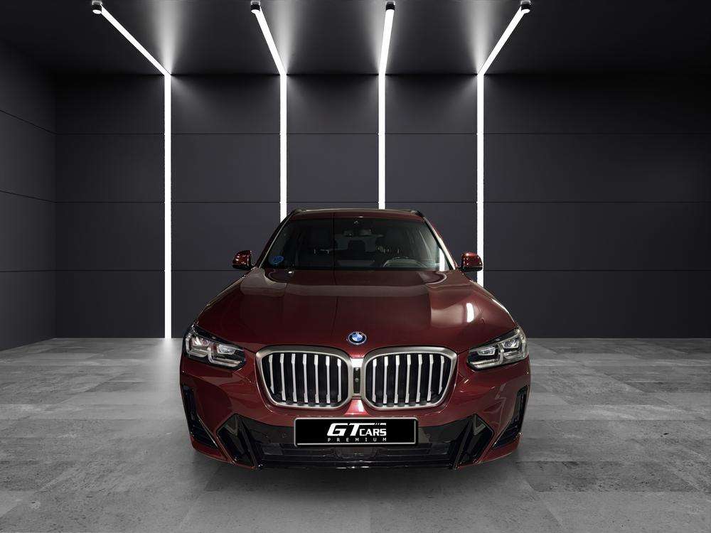 BMW X3  xDrive30e xLine 2024 rojo - foto 4