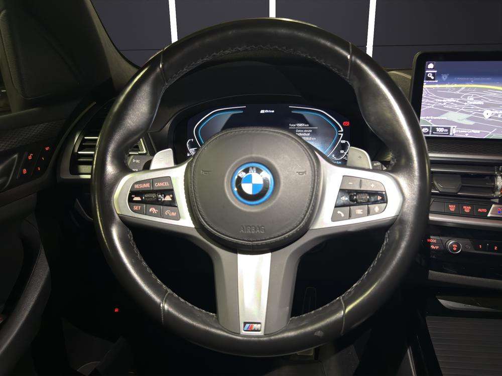 BMW X3  xDrive30e xLine 2024 rojo - foto 8