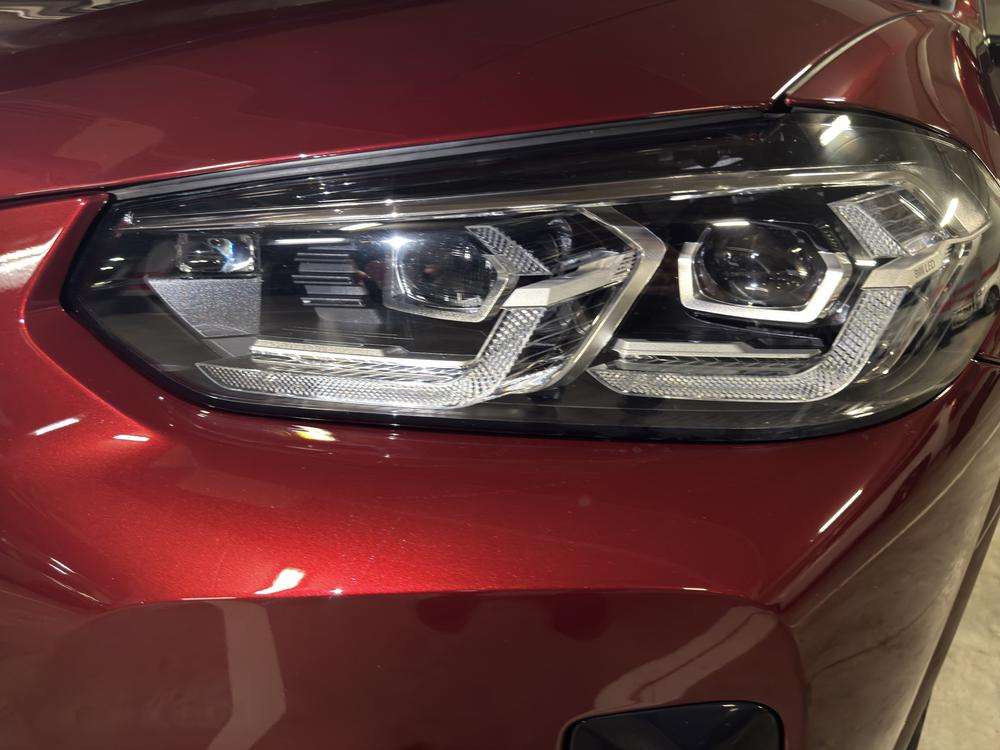 BMW X3  xDrive30e xLine 2024 rojo - foto 10