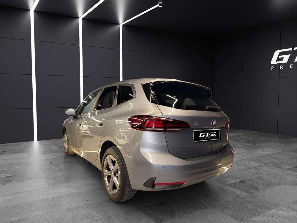 BMW Serie 2 218d Active Tourer 2023 gris - foto 3