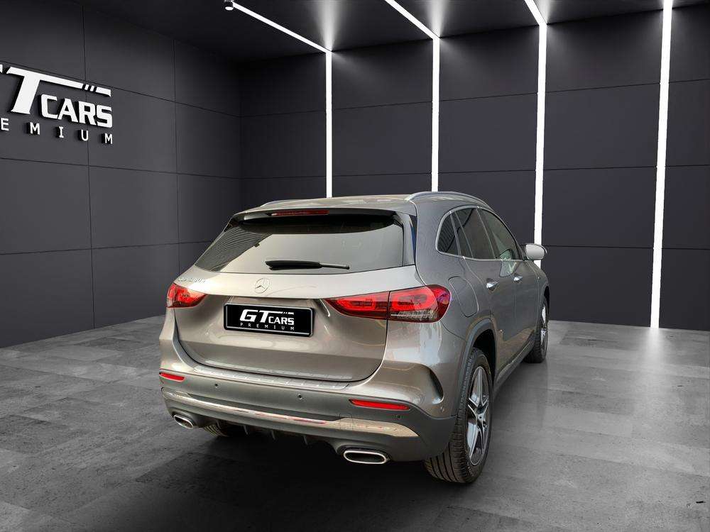 Mercedes-Benz GLA 250e AMG 2021 gris montaña - foto 3