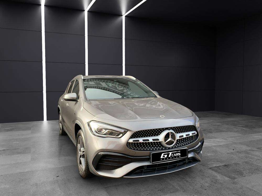 Mercedes-Benz GLA 250e AMG 2021 gris montaña - foto 4