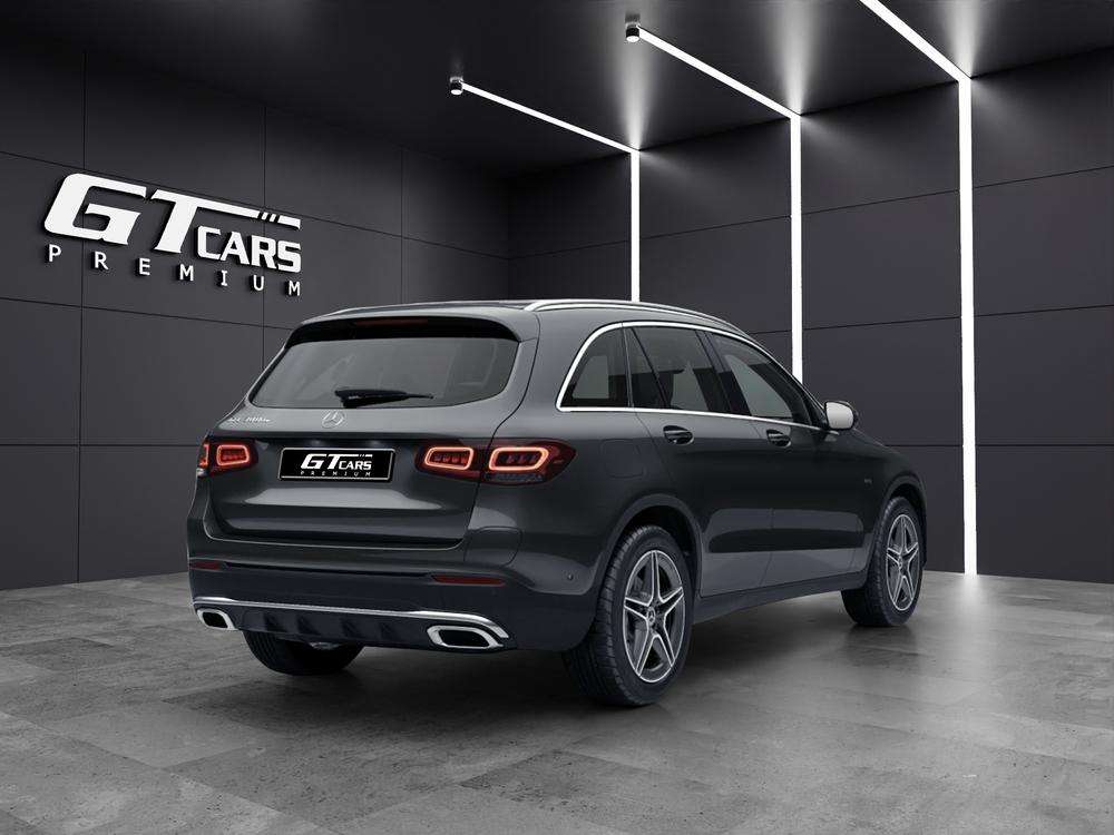 Mercedes-Benz GLC SUV 300de AMG 2020 negro - foto 2