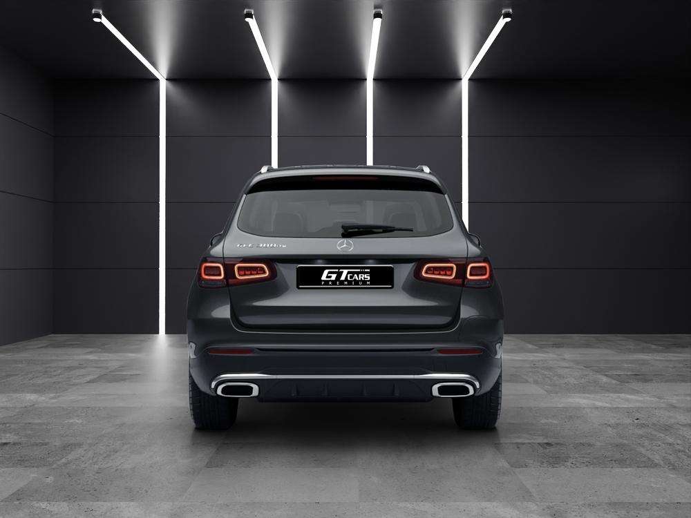 Mercedes-Benz GLC SUV 300de AMG 2020 negro - foto 4