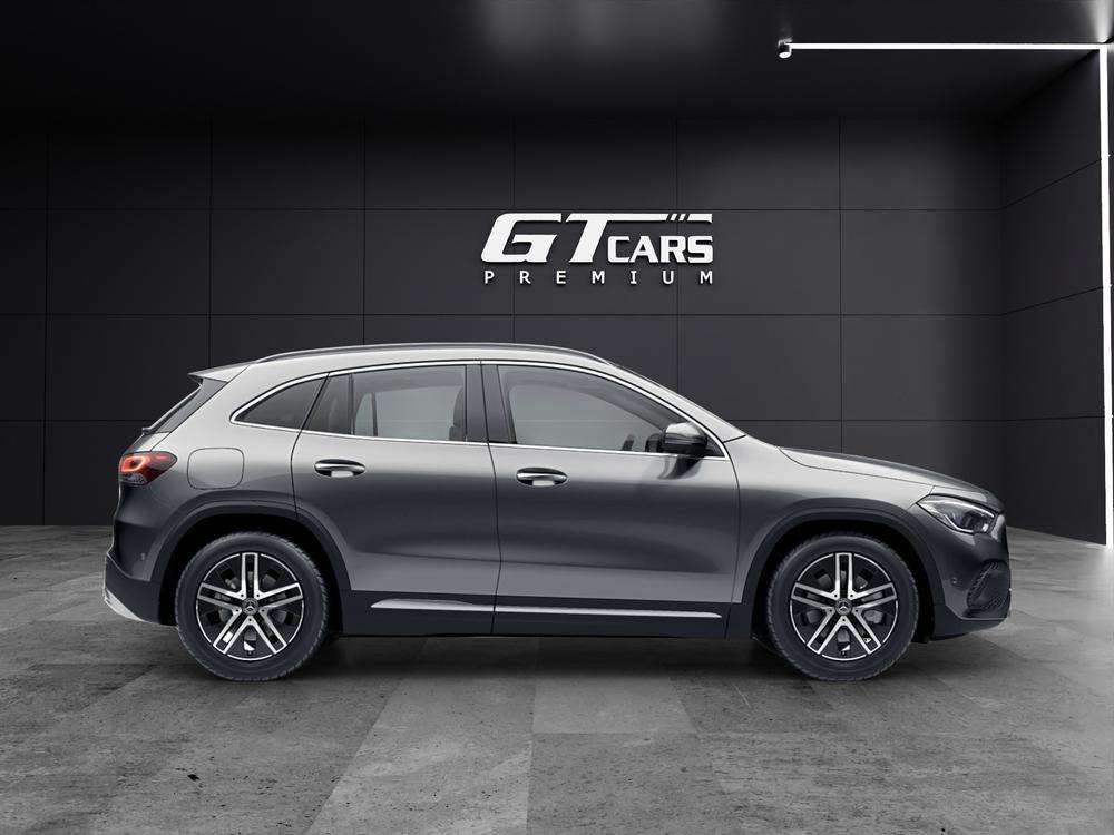 Mercedes-Benz GLA 250e Progressive 2021 gris - foto 2