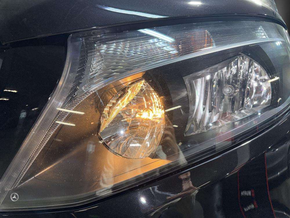 Mercedes-Benz Vito 114 CDI TOURER 2023 negro - foto 7
