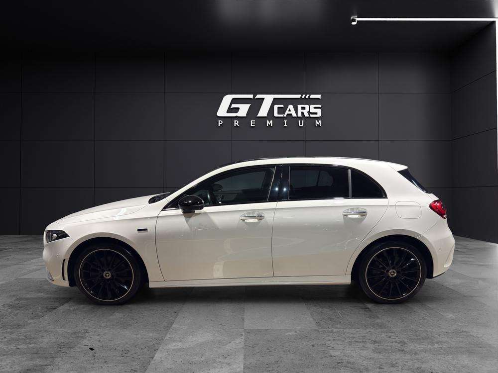 Mercedes-Benz Clase A 250e AMG 2021 blanco - foto 2