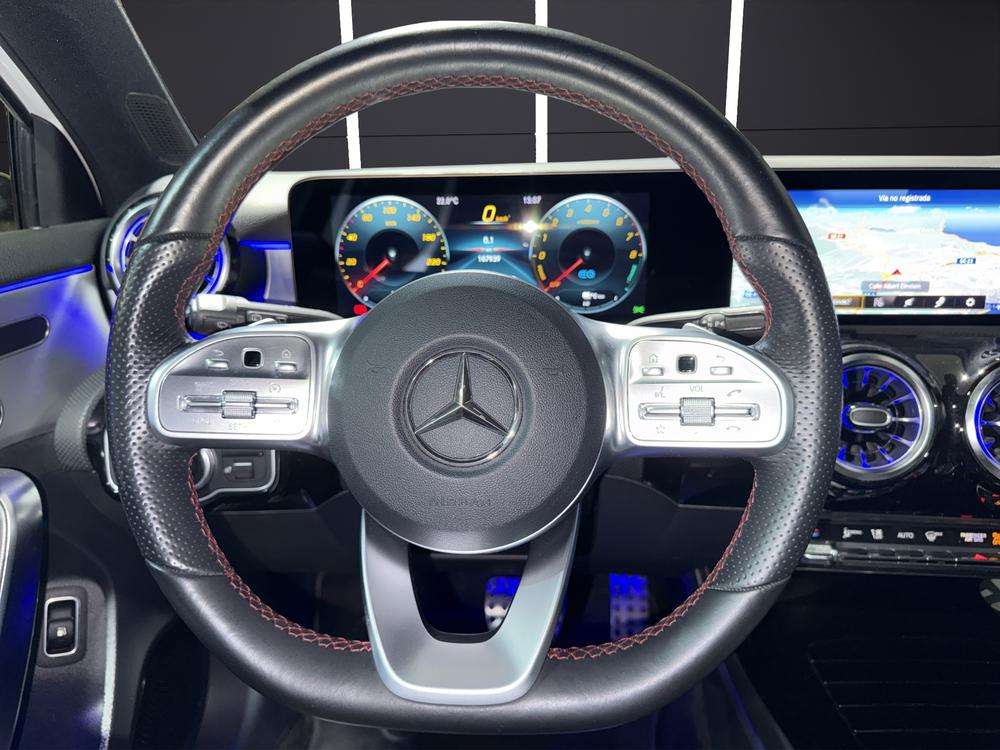 Mercedes-Benz Clase A 250e AMG 2021 blanco - foto 11