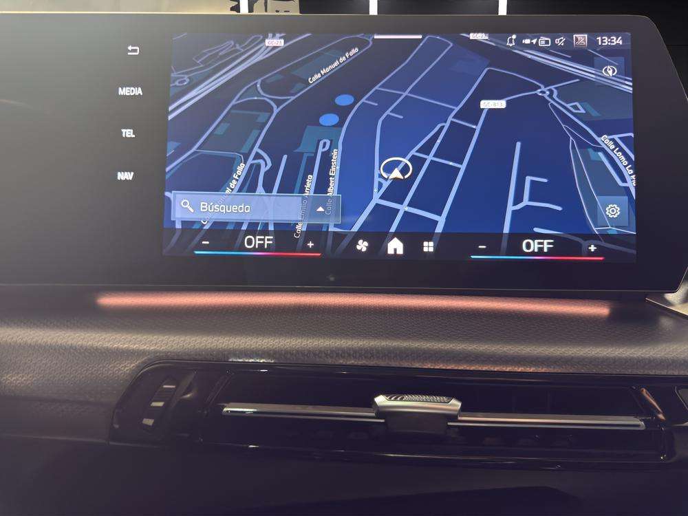 BMW iX2 xDrive30 2024 blanco - foto 12