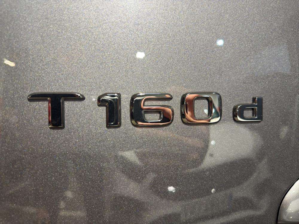 Mercedes-Benz CLASE T 160D 2023 gris - foto 8
