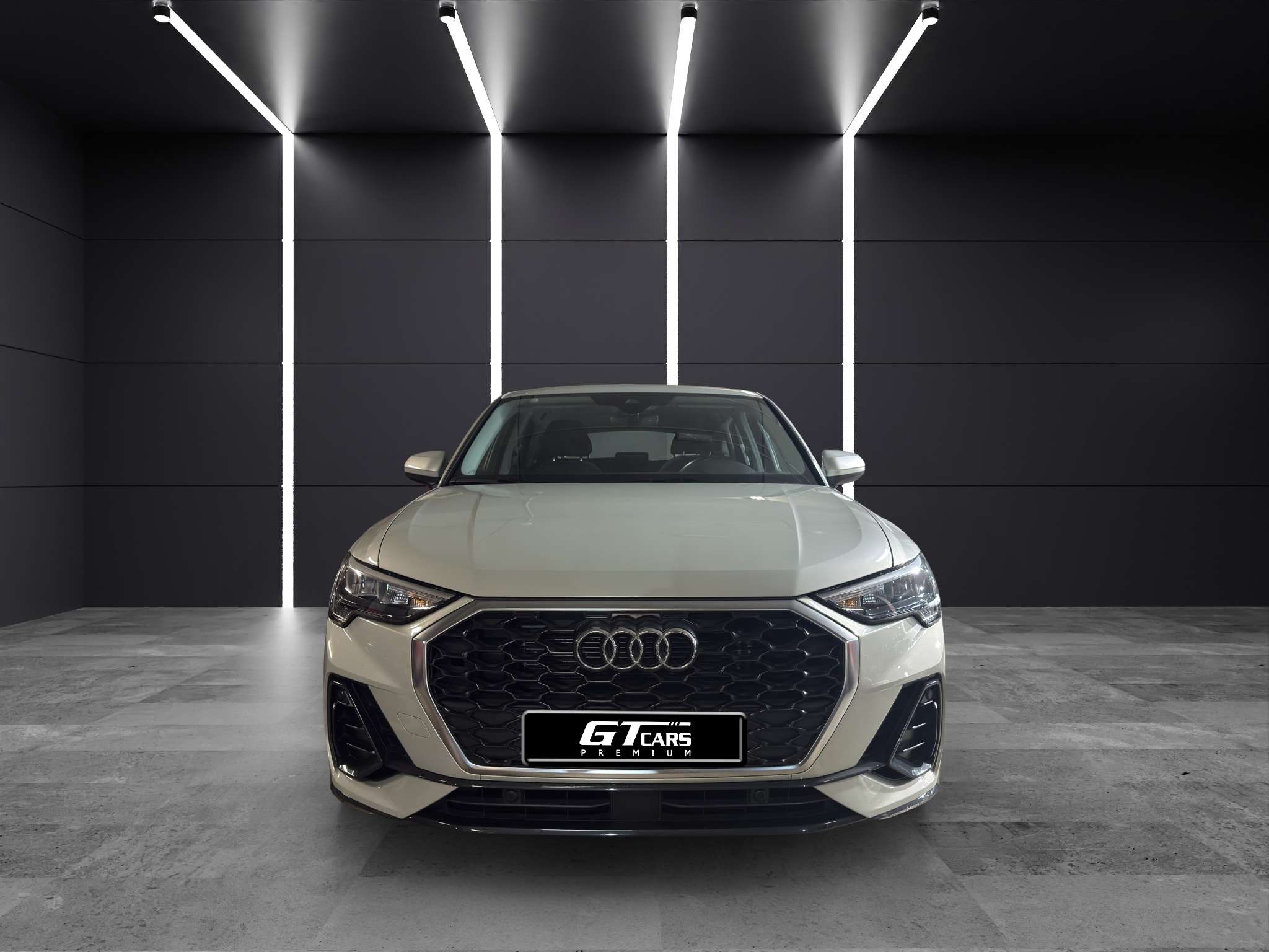 Audi Q3 Sportback 35 TFSI Advance 2021 gris claro - foto 3