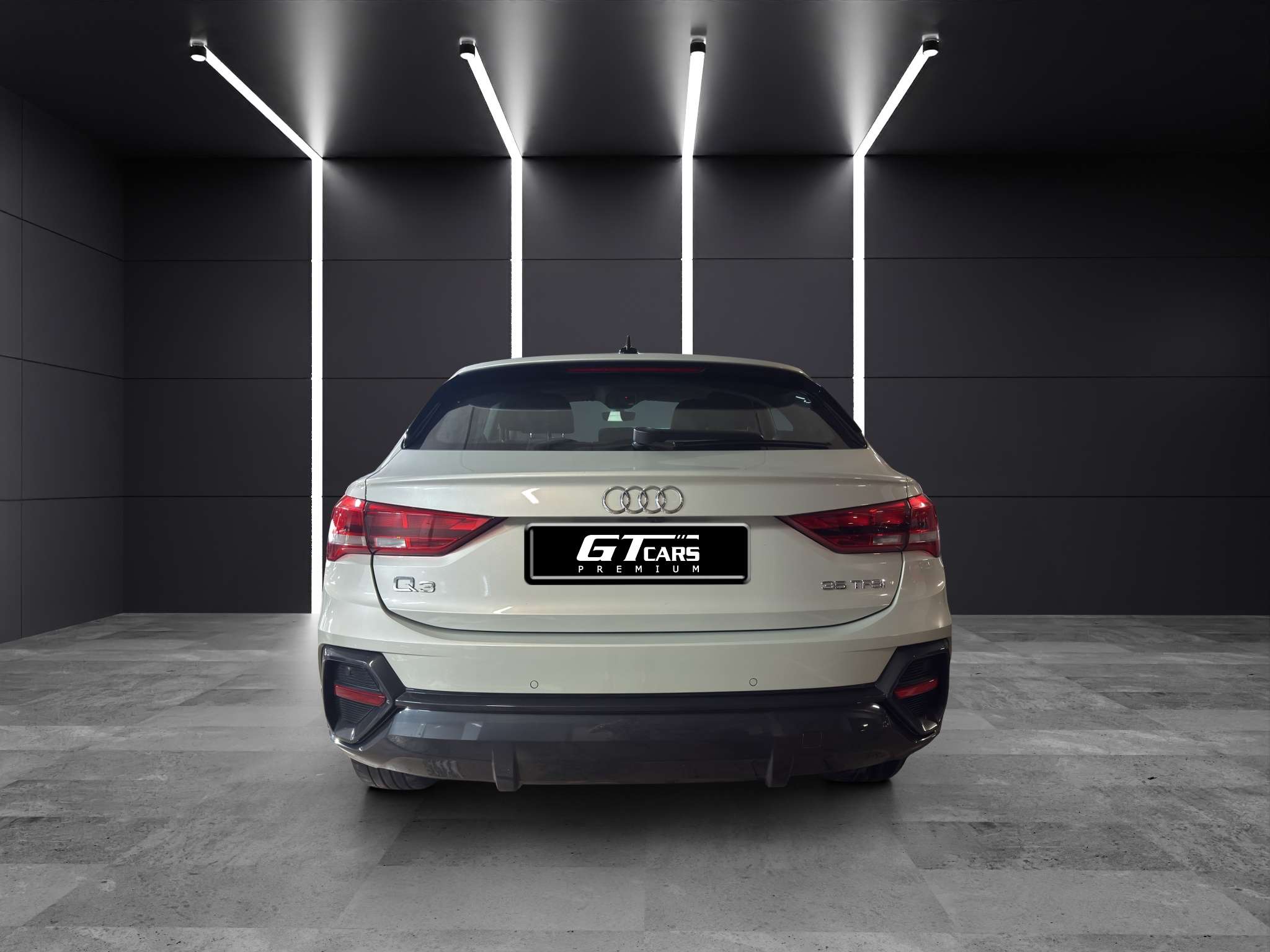 Audi Q3 Sportback 35 TFSI Advance 2021 gris claro - foto 4