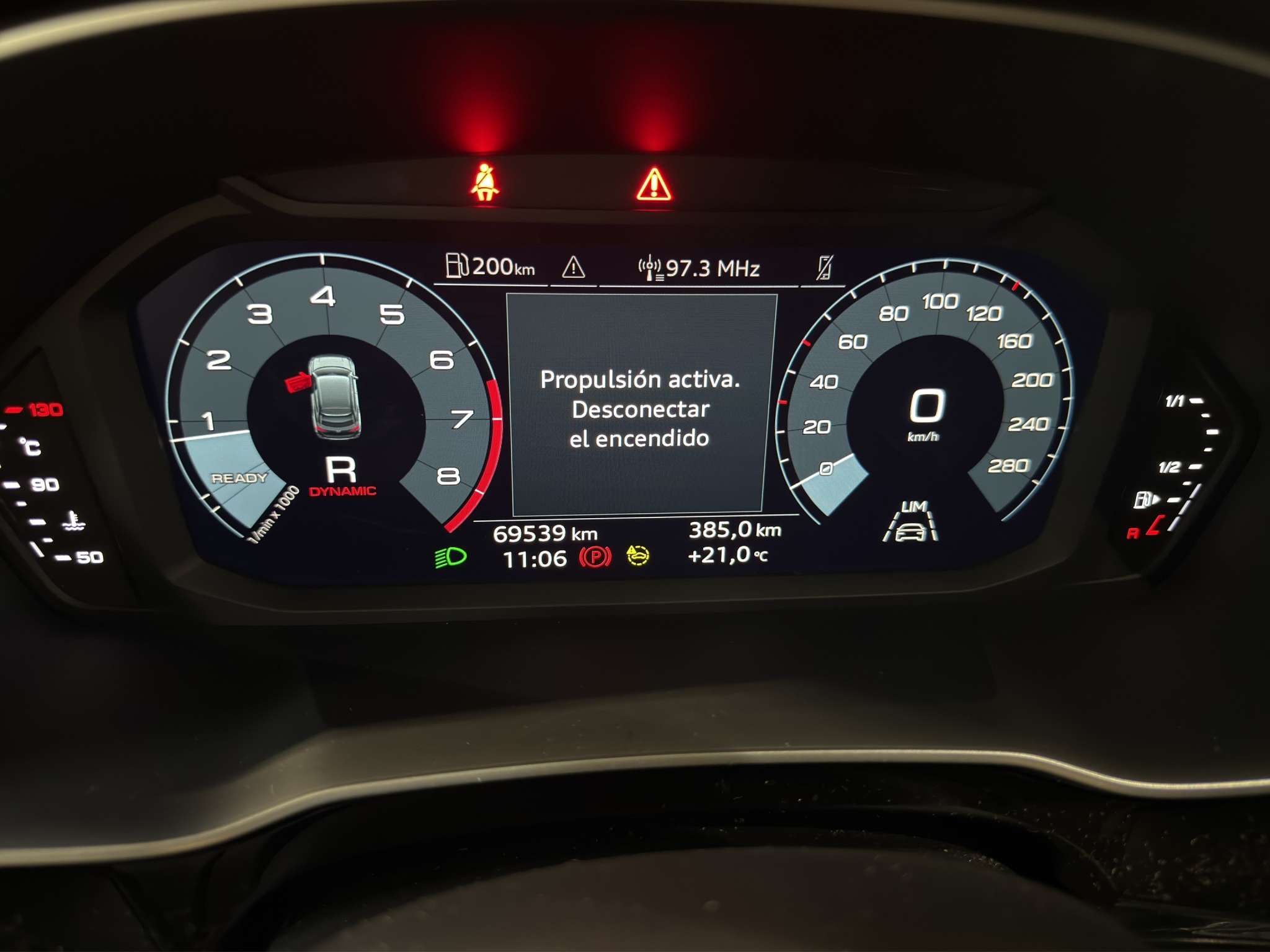 Audi Q3 Sportback 35 TFSI Advance 2021 gris claro - foto 10