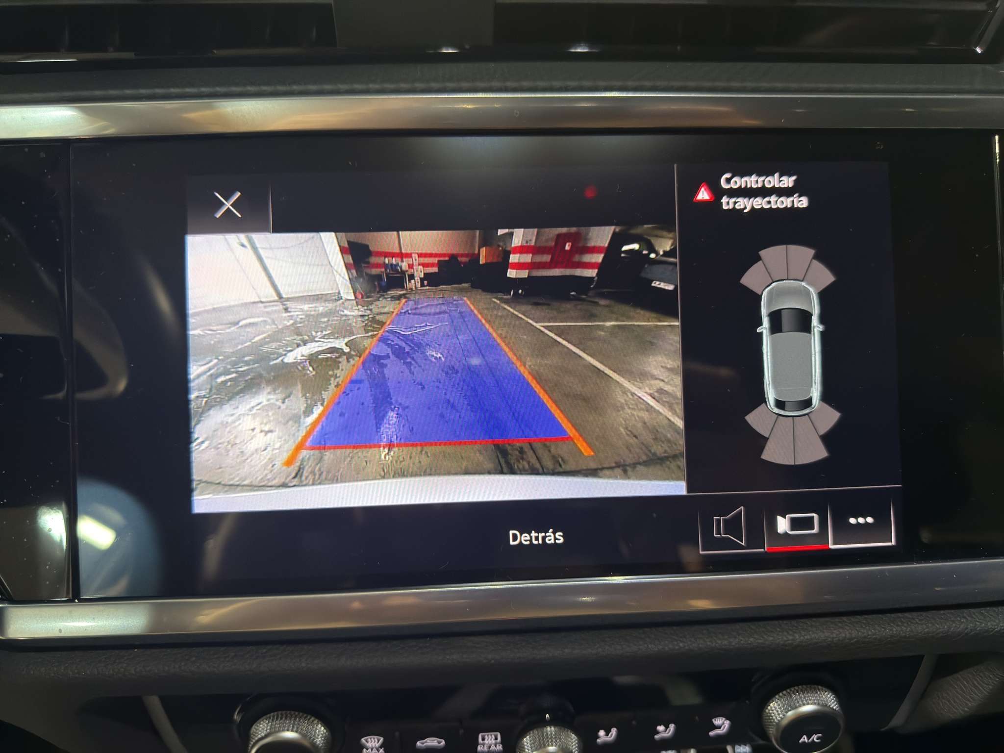 Audi Q3 Sportback 35 TFSI Advance 2021 gris claro - foto 11