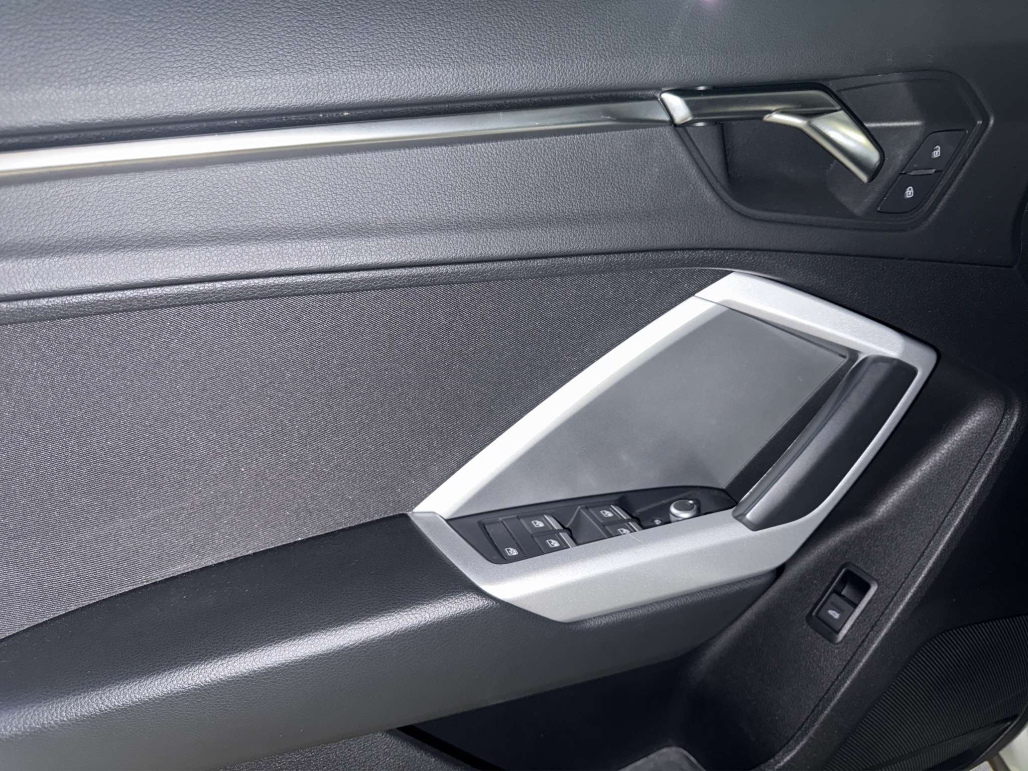 Audi Q3 Sportback 35 TFSI Advance 2021 gris claro - foto 14