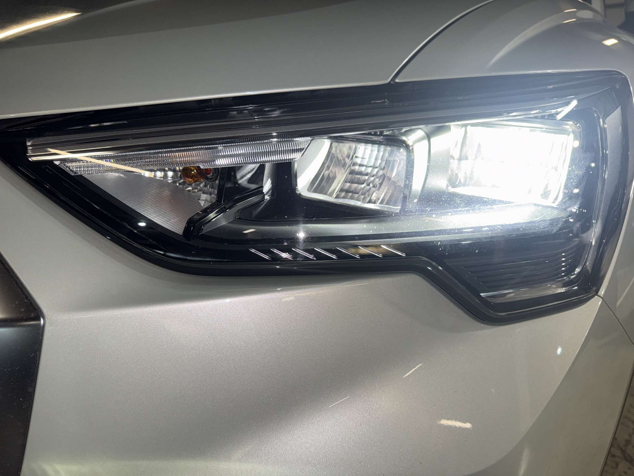Audi Q3 Sportback 35 TFSI Advance 2021 gris claro - foto 16