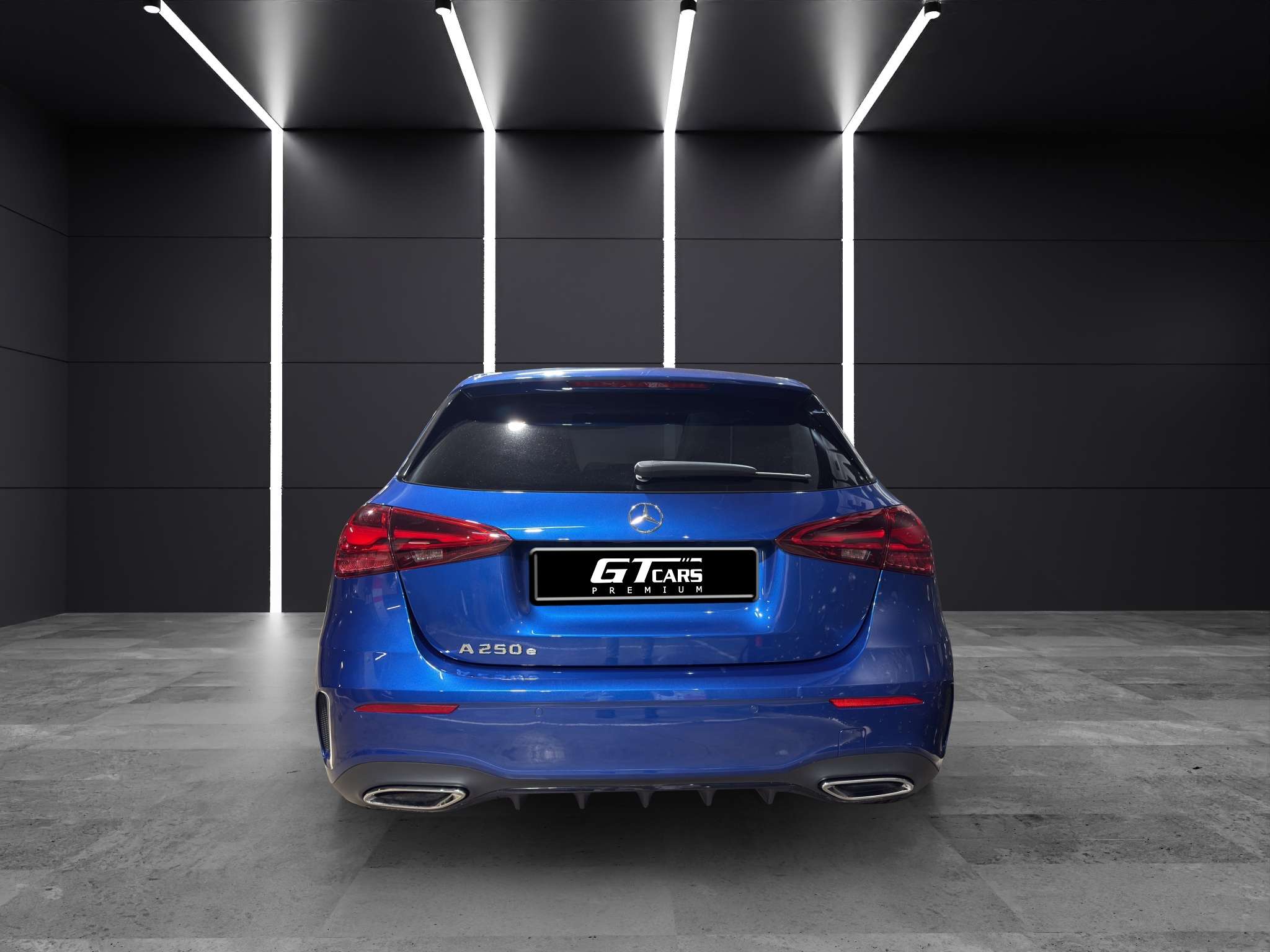 Mercedes-Benz Clase A 250e AMG 2024 azul espectral - foto 4