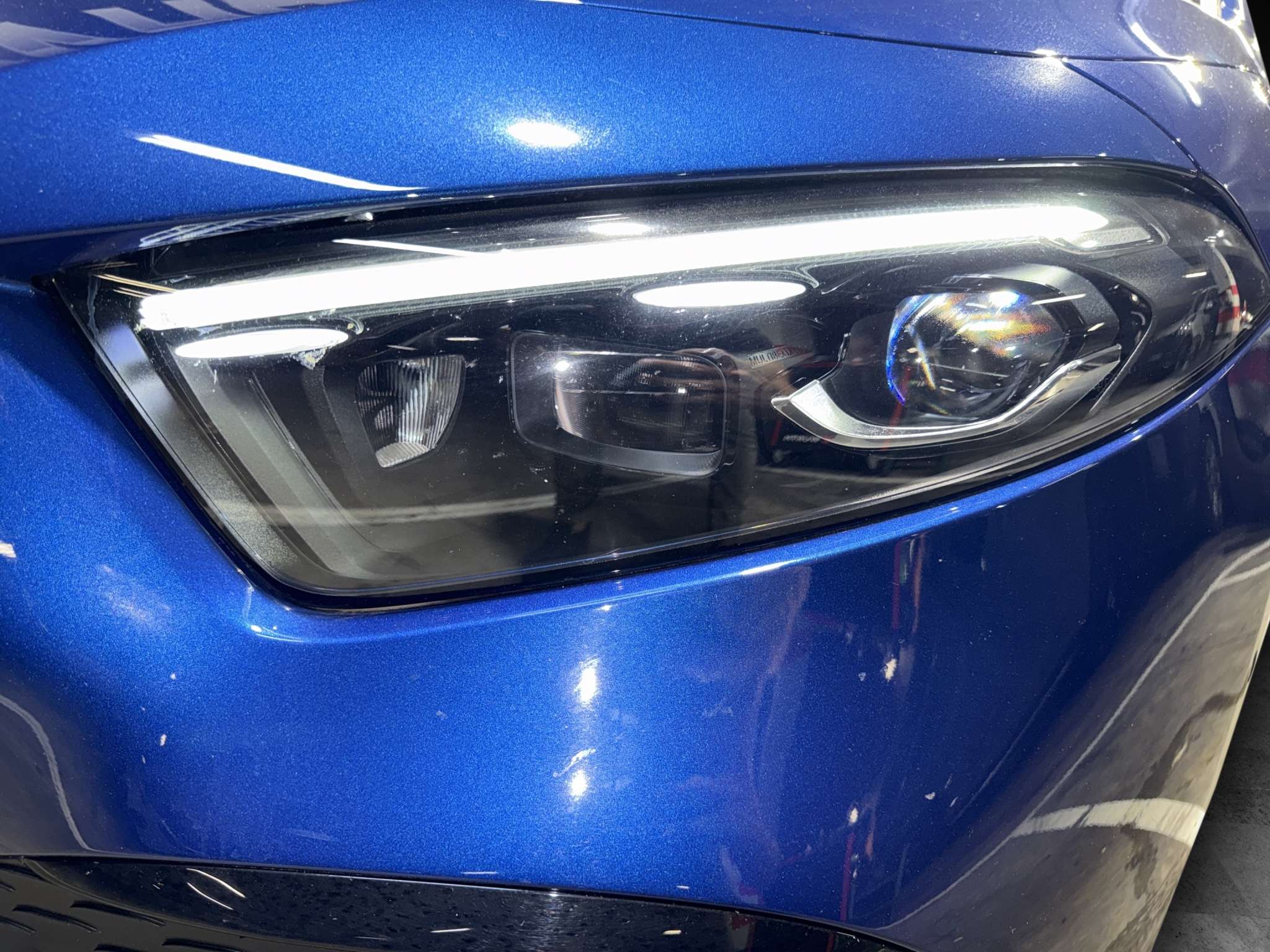 Mercedes-Benz Clase A 250e AMG 2024 azul espectral - foto 15