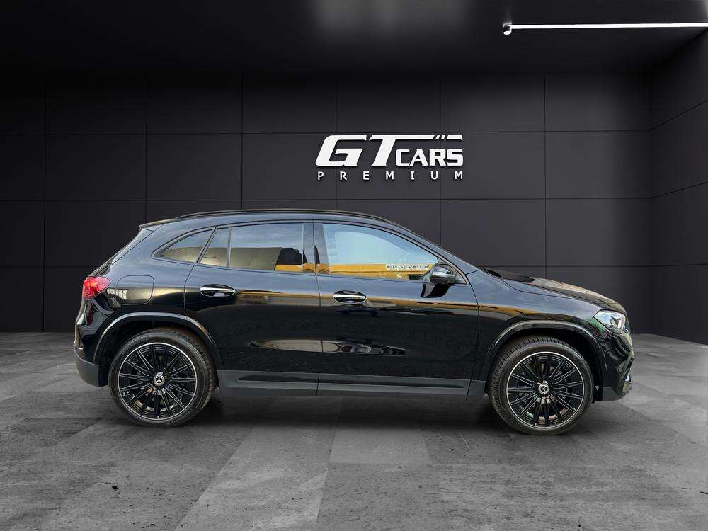 Mercedes-Benz GLA 250e AMG 2023 negro - foto 2