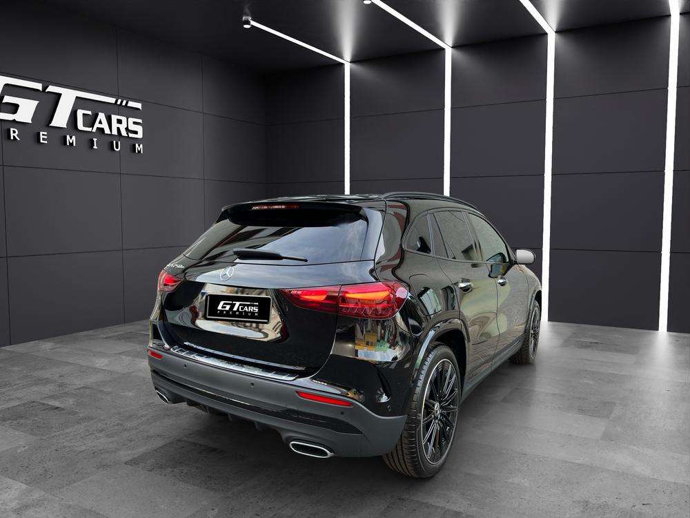 Mercedes-Benz GLA 250e AMG 2023 negro - foto 3