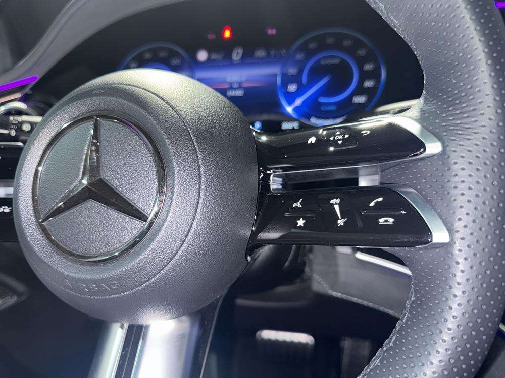 Mercedes-Benz EQE SUV 500 4MATIC AMG 2025 gris - foto 9