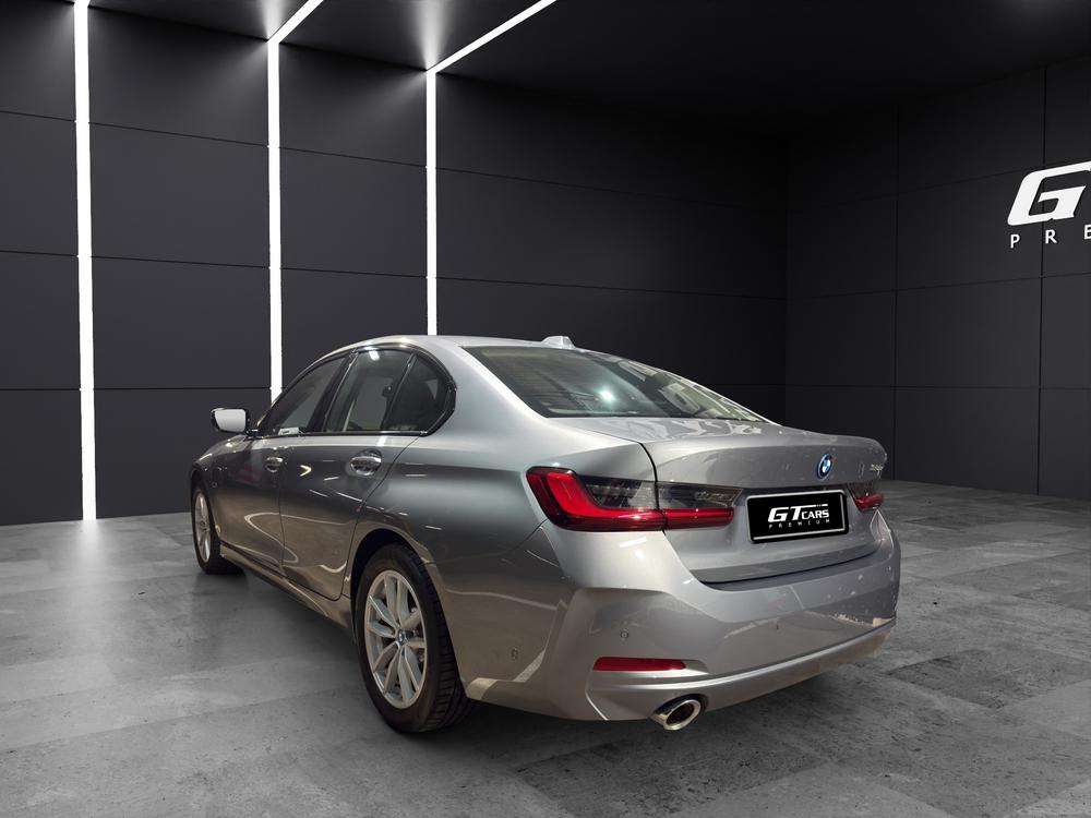 BMW Serie 3 320e 2024 gris - foto 4