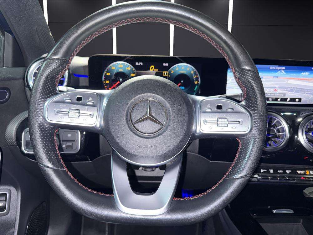 Mercedes-Benz Clase A 250e AMG 2020 azul denim - foto 11