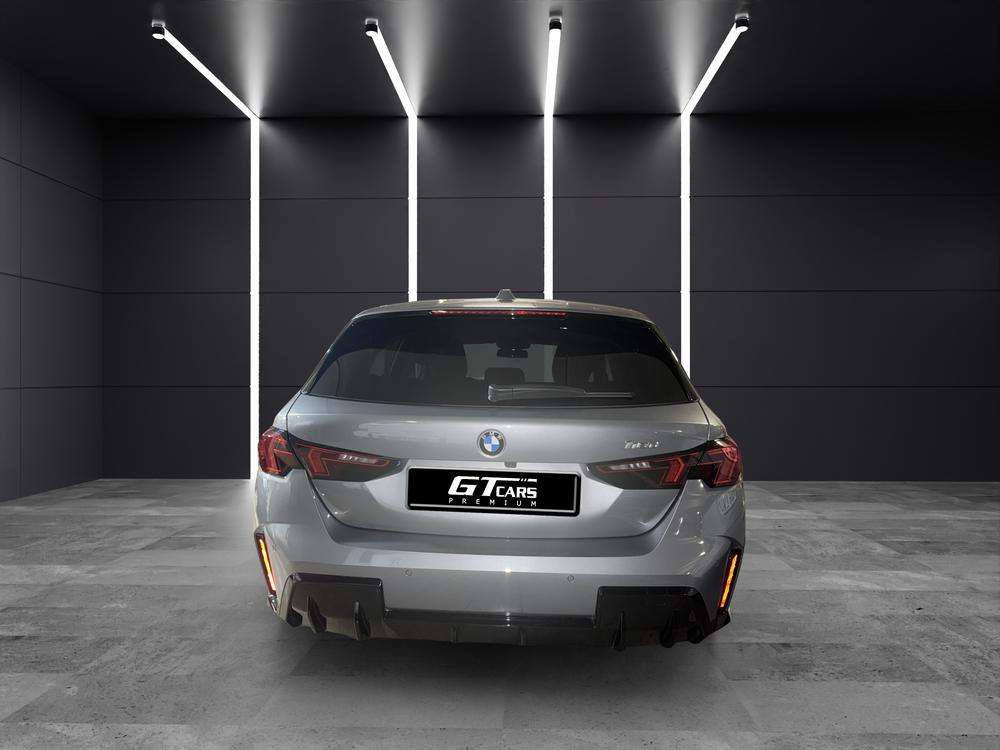 BMW Serie 1 118d 2025 gris - foto 5
