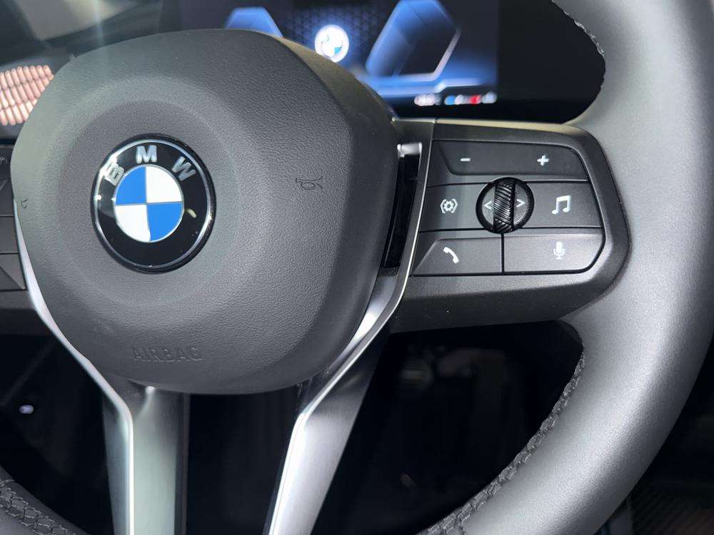 BMW Serie 1 118d 2025 gris - foto 12