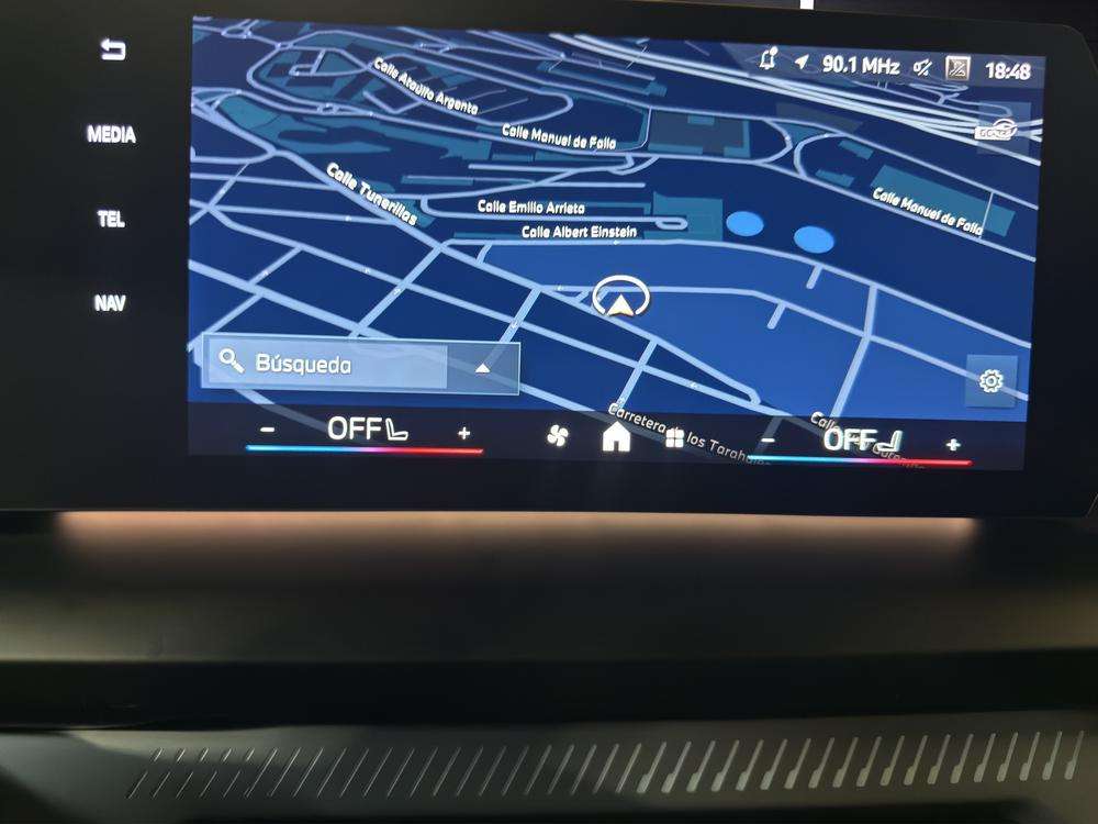 BMW Serie 1 118d 2025 gris - foto 13