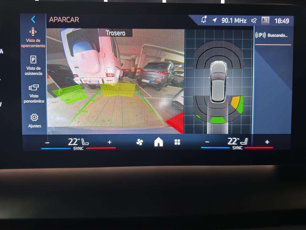 BMW Serie 1 118d 2025 gris - foto 14