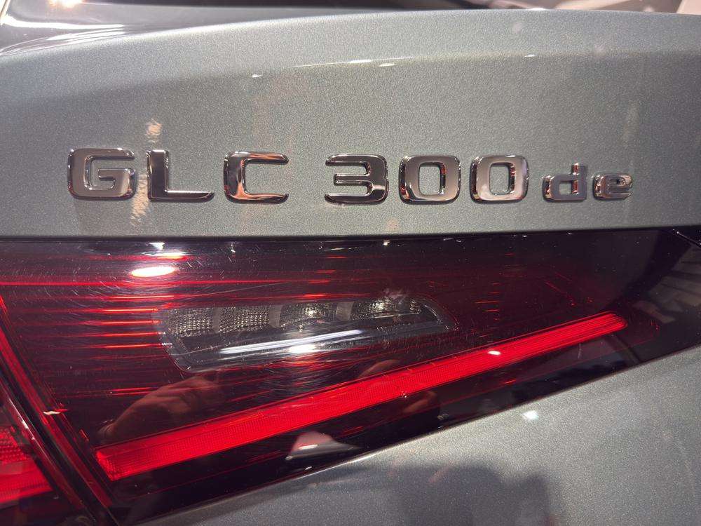 Mercedes-Benz GLC COUPE 300de AMG 4MATIC 2025 verde - foto 7
