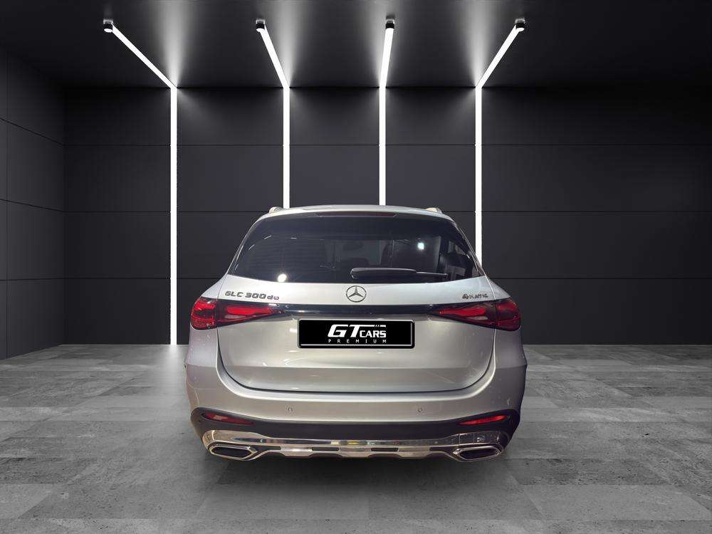 Mercedes-Benz GLC SUV 300de AMG 4MATIC 2024 plata - foto 4