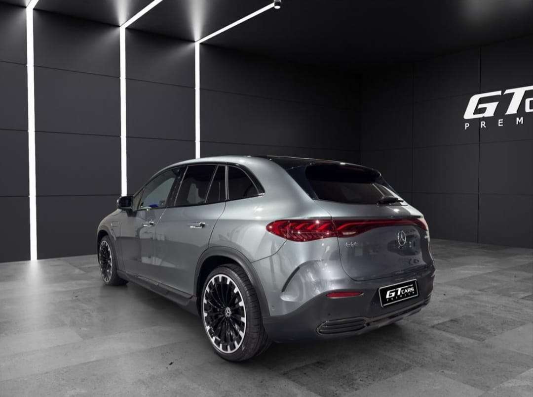 Mercedes-Benz EQE SUV 500 4MATIC AMG 2025 gris - foto 3