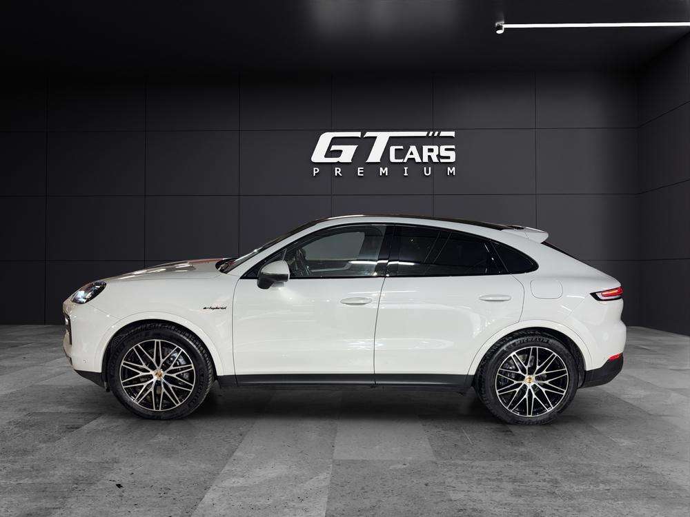 Porsche Cayenne Coupé E-Hybrid 2024 blanco - foto 2