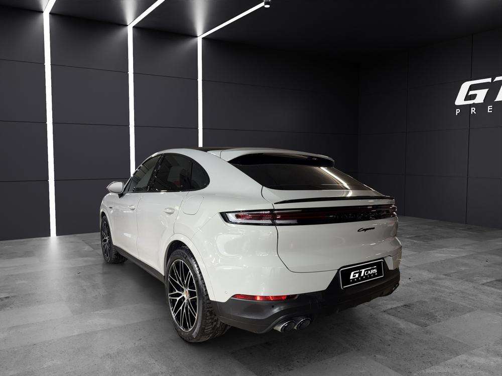 Porsche Cayenne Coupé E-Hybrid 2024 blanco - foto 4