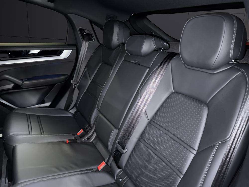 Porsche Cayenne Coupé E-Hybrid 2024 blanco - foto 15