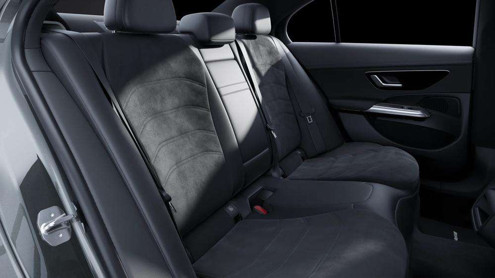 Mercedes-Benz Clase E 300de AMG 2025 gris - foto 9