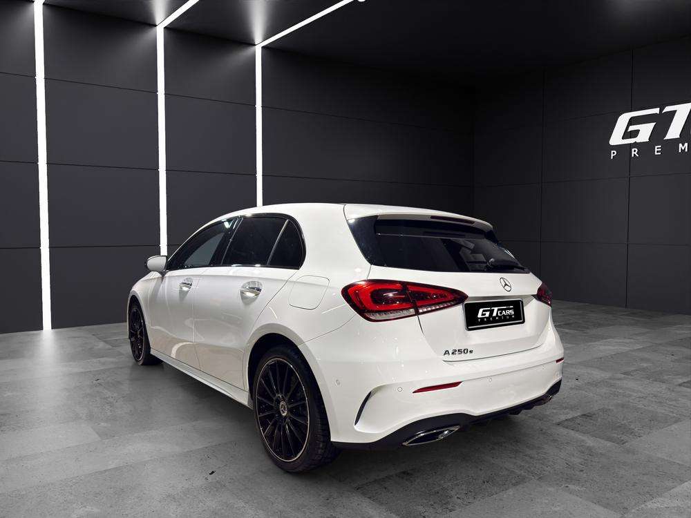 Mercedes-Benz Clase A 250e AMG 2023 blanco - foto 3