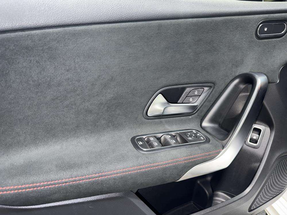 Mercedes-Benz Clase A 250e AMG 2023 blanco - foto 15