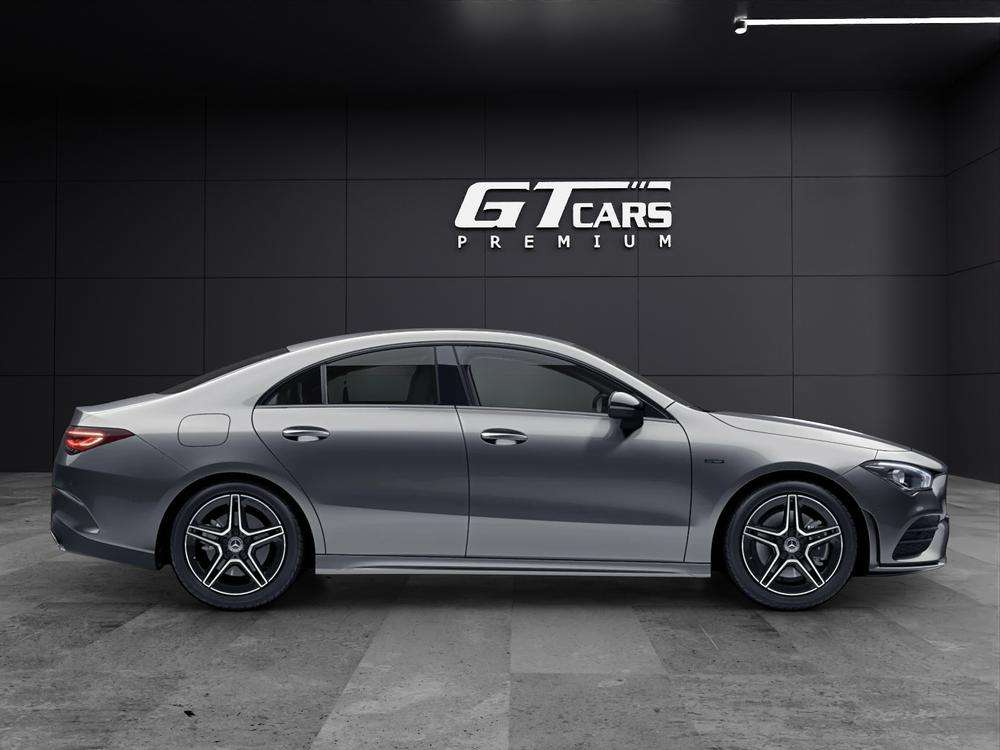 Mercedes-Benz CLA 250e AMG 2021 gris - foto 2