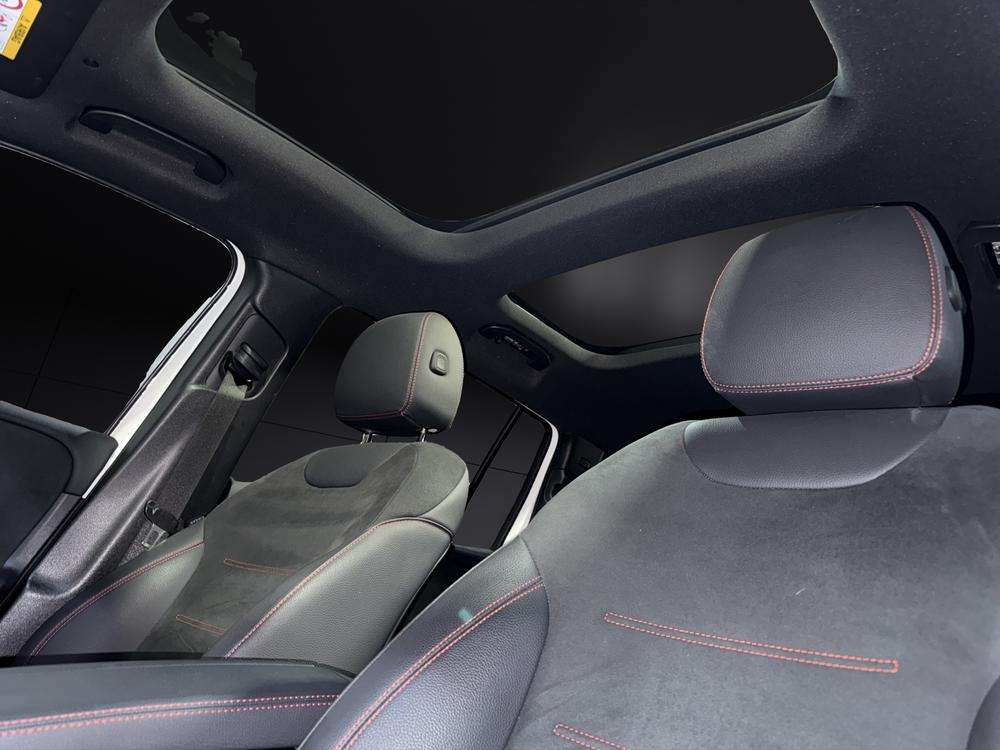 Mercedes-Benz EQB 250+ AMG 2025 blanco - foto 17