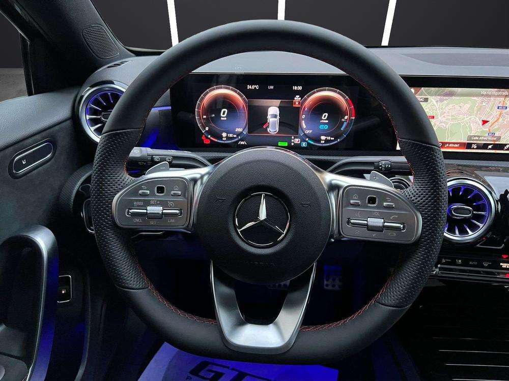 Mercedes-Benz Clase A 250e AMG 2022 gris montaña - foto 9