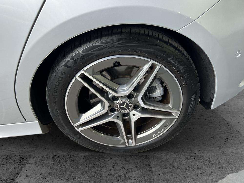 Mercedes-Benz Clase A 250e AMG 2022 plata - foto 6