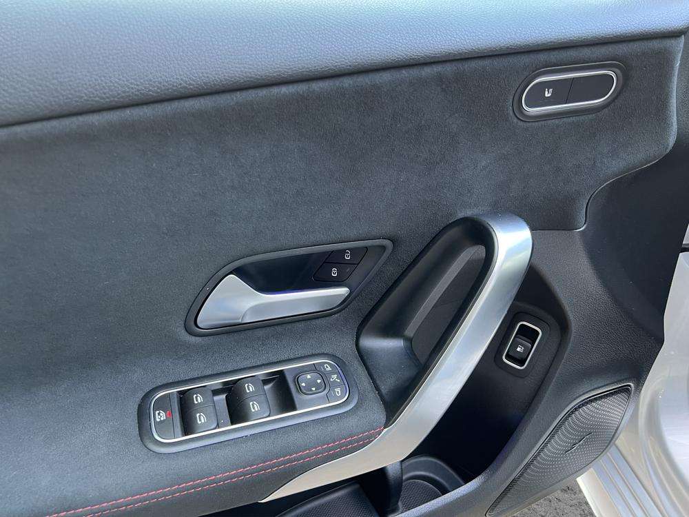 Mercedes-Benz Clase A 250e AMG 2022 plata - foto 8