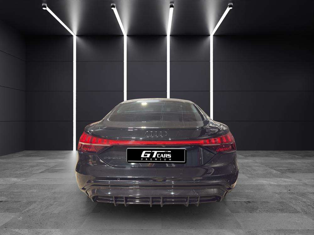 Audi E-tron GT 2022 negro - foto 4