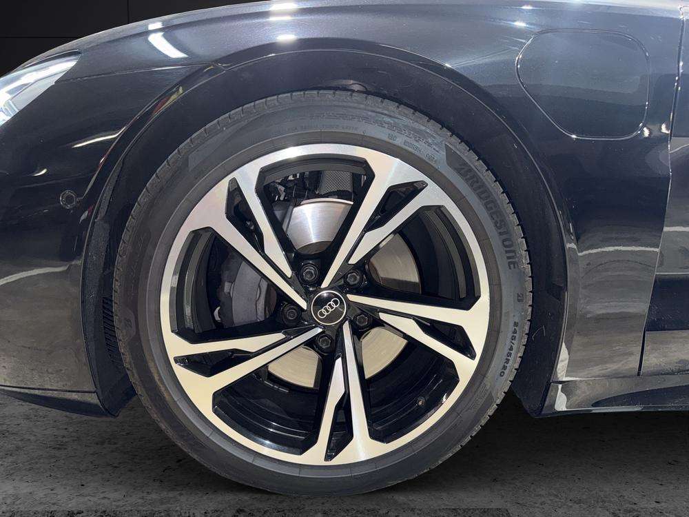 Audi E-tron GT 2022 negro - foto 7