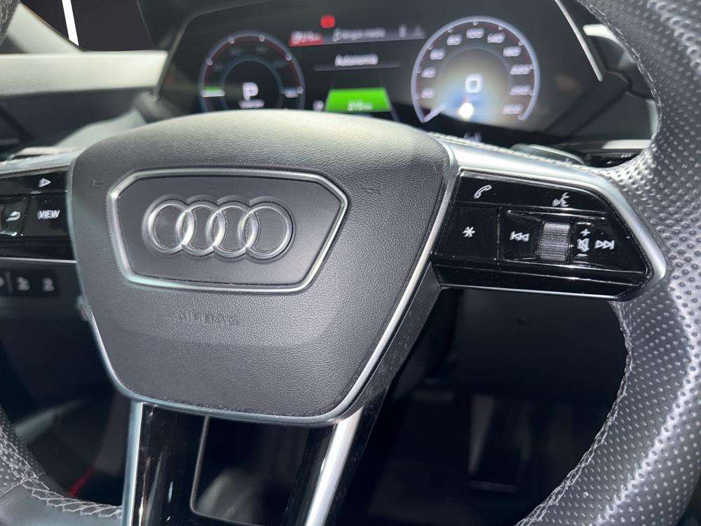 Audi E-tron GT 2022 negro - foto 12