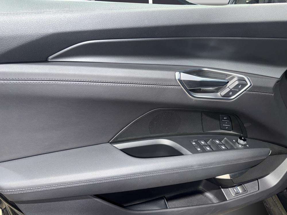 Audi E-tron GT 2022 negro - foto 16