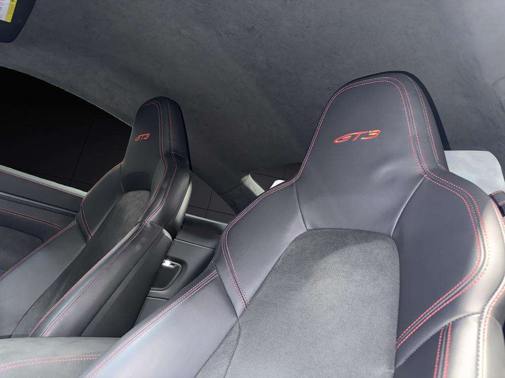 Porsche 911 GT3 2024 blanco - foto 16